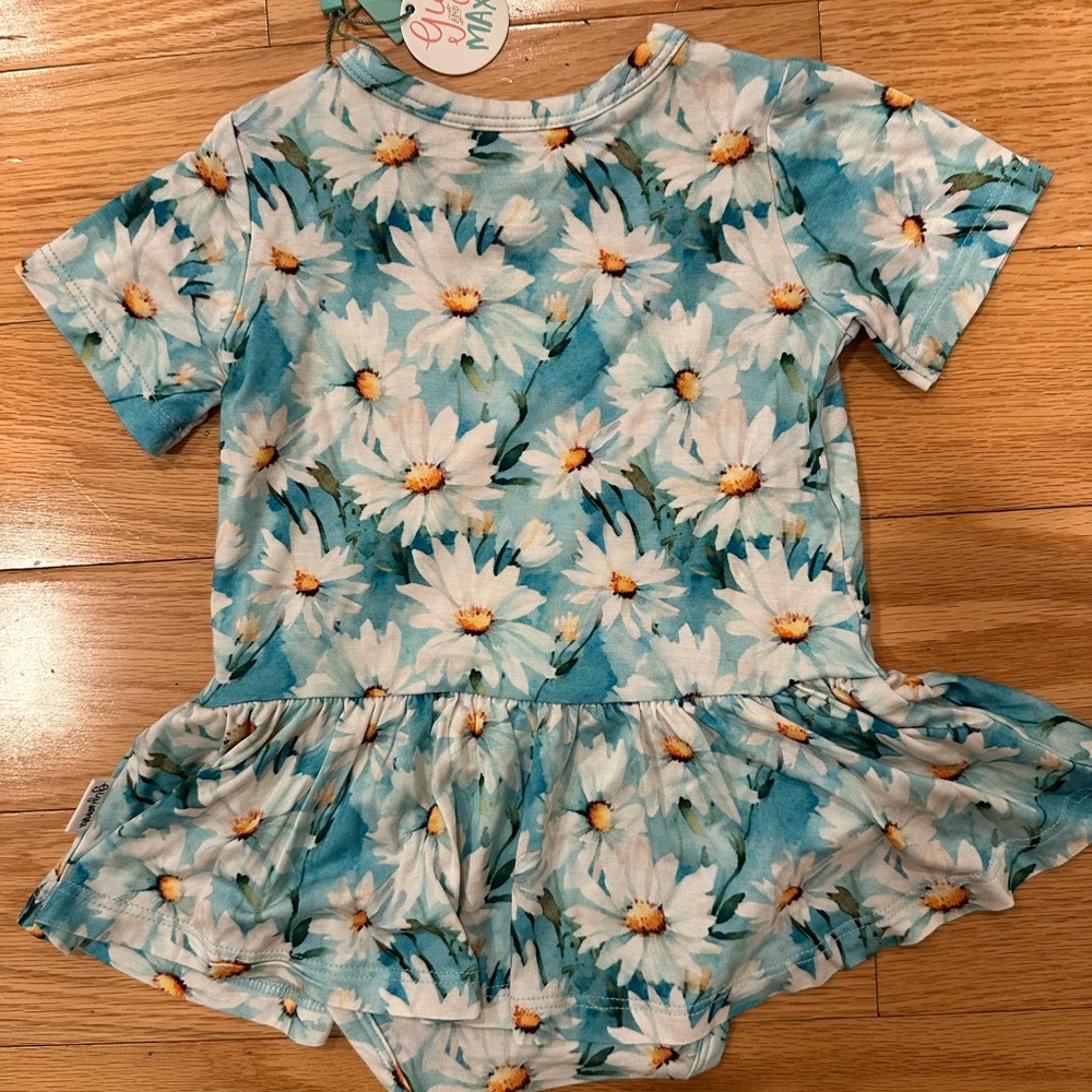 Gigi and Max Short Sleeve Tutu One piece Daisy print NWT
